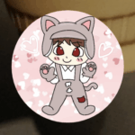 猫コーデのアイコンの見本画像、赤背景に男の子