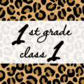 クールでかっこいいヒョウ柄に「1stgrade class1」のロゴあり