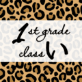 クールでかっこいいヒョウ柄に「1stgrade classい」のロゴあり