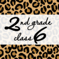クールでかっこいいヒョウ柄に「2ndgrade class6」のロゴあり