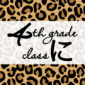 クールでかっこいいヒョウ柄に「4thgrade classに」のロゴあり