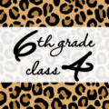 クールでかっこいいヒョウ柄に「6thgrade class4」のロゴあり