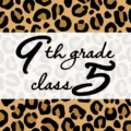 クールでかっこいいヒョウ柄に「9thgrade class5」のロゴあり